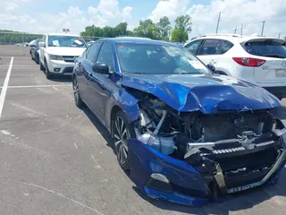 2021 Nissan Altima SR