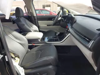2023 Kia Carnival SX