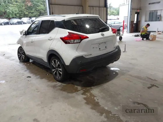 2020 Nissan Kicks SV