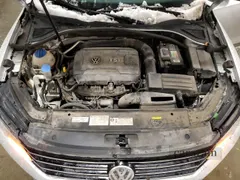 2016 Volkswagen Passat SE