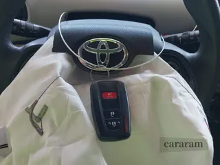 2019 Toyota Prius LE