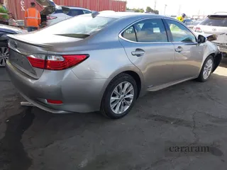 2015 Lexus ES 300h