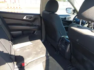 2018 Nissan Pathfinder SL