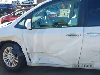 2013 Toyota Sienna XLE