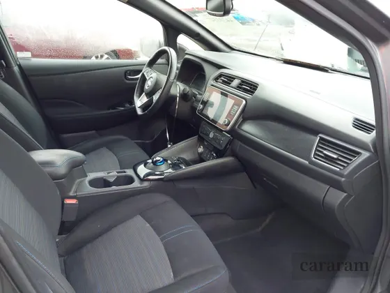 2020 Nissan LEAF SV