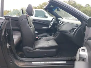 2013 Chrysler 200 Limited
