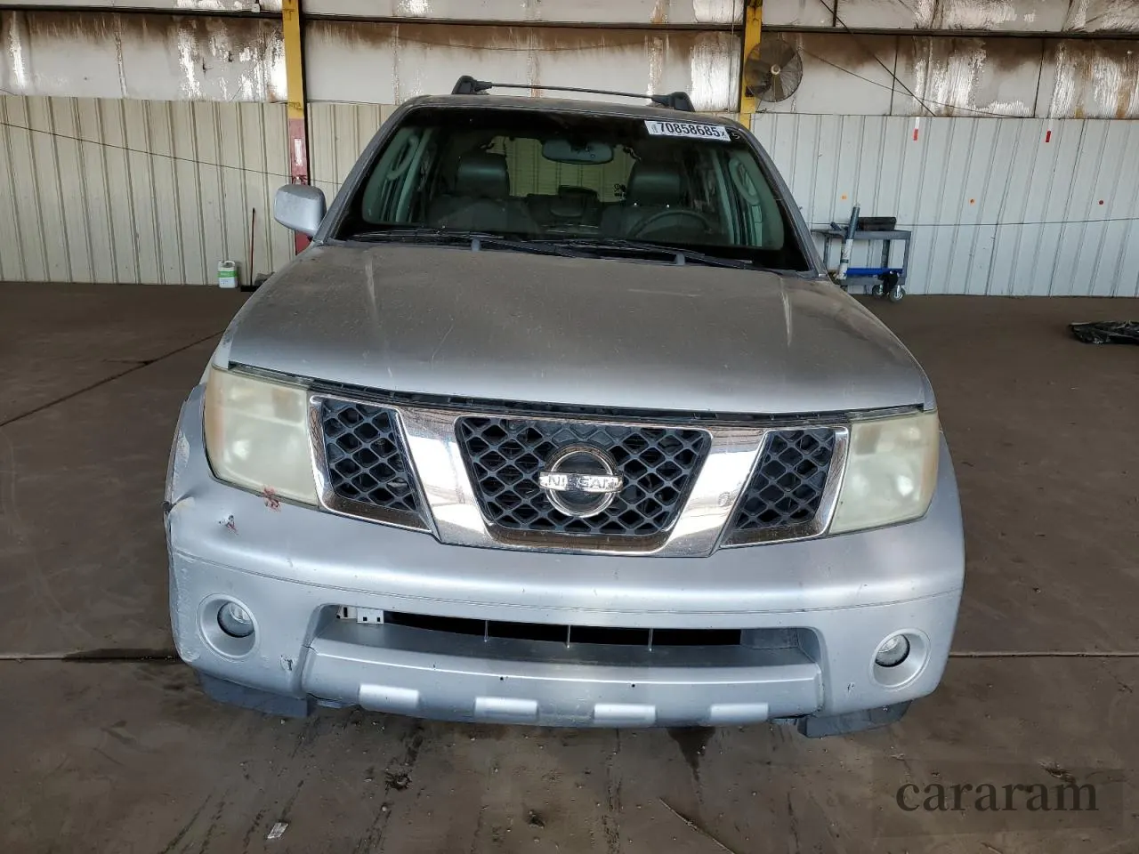 2005 Nissan Pathfinder LE