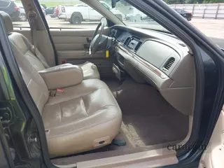 2003 Ford Crown Victoria LX