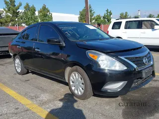 2016 Nissan Versa SV