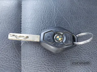 2005 BMW 3 Series 325xi