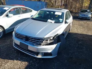 2018 Volkswagen Passat SE