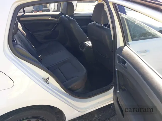 2015 Volkswagen Golf TSI S
