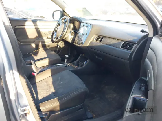 2016 Mitsubishi Outlander SE