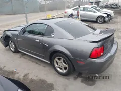 2004 Ford Mustang Standard