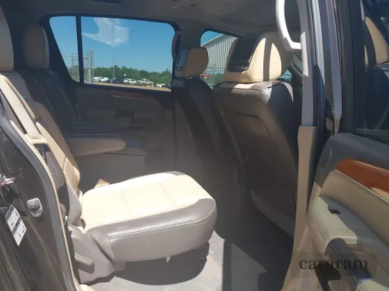 2014 Nissan Armada Platinum