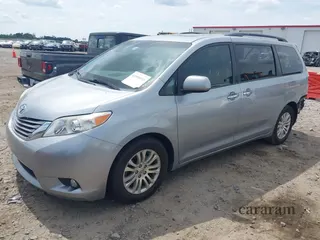 2015 Toyota Sienna XLE