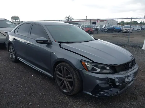 2018 Volkswagen Passat S