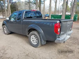 2015 Nissan Frontier SV