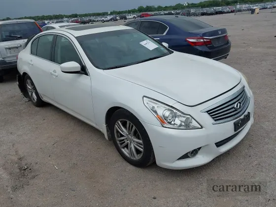 2012 Infiniti G37 Journey