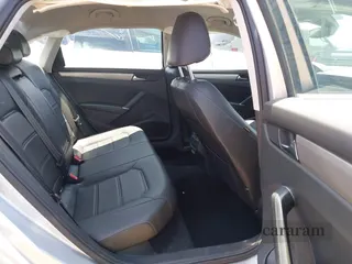 2020 Volkswagen Passat SE