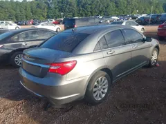 2012 Chrysler 200 Touring