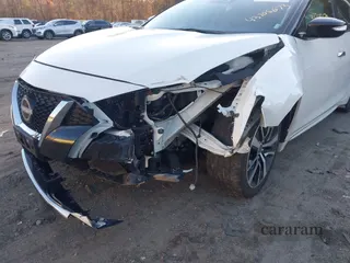 2023 Nissan Maxima SV