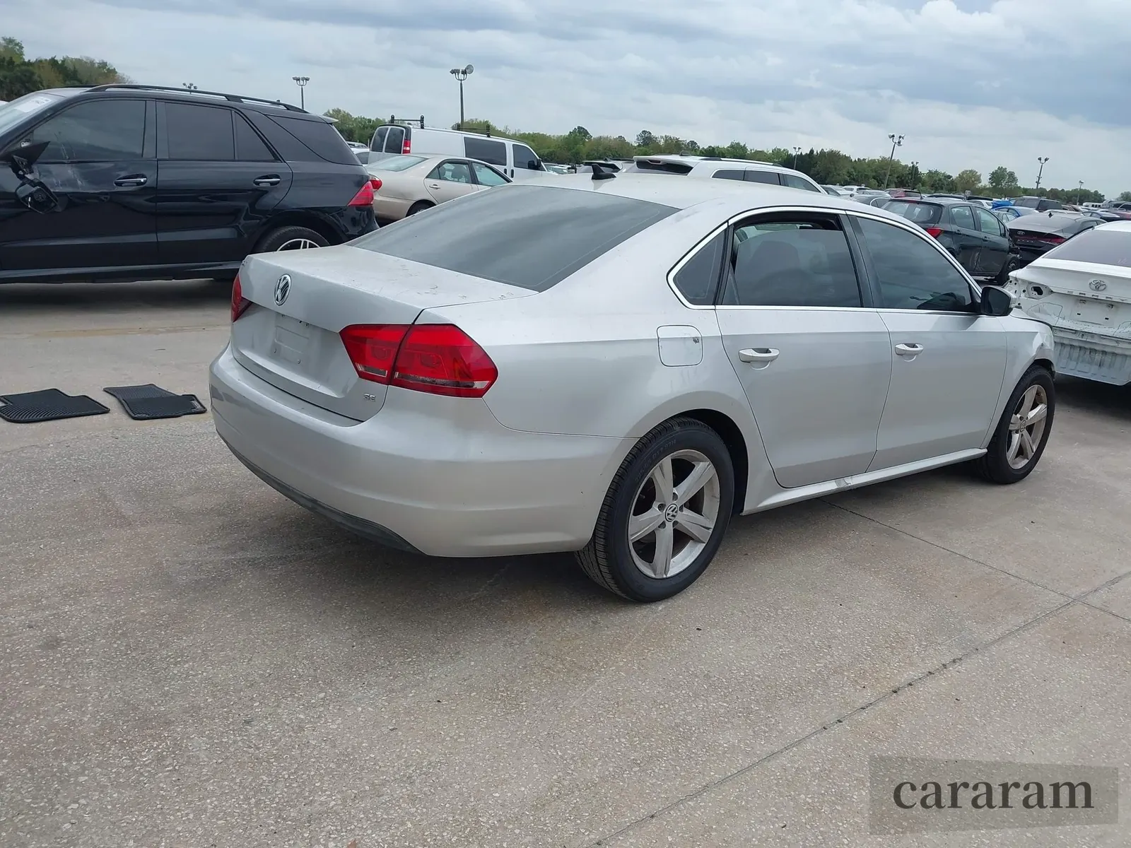 2013 Volkswagen Passat SE