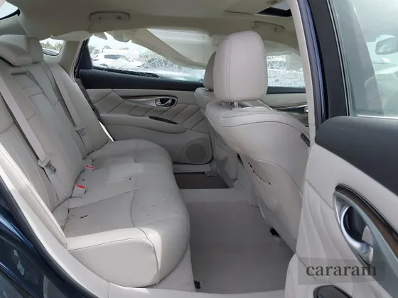 2018 Infiniti Q70 Luxe