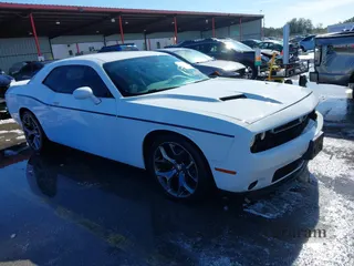 2015 Dodge Challenger SXT