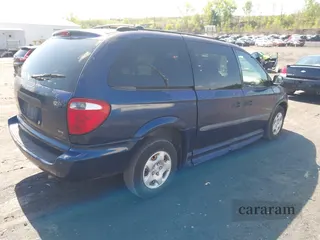 2003 Dodge Caravan SE