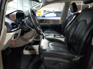 2020 Chrysler Voyager LXi