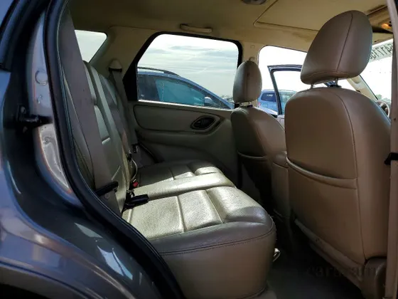 2005 Ford Escape Limited