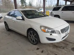 2013 Volvo S60 T6 R-Design Platinum
