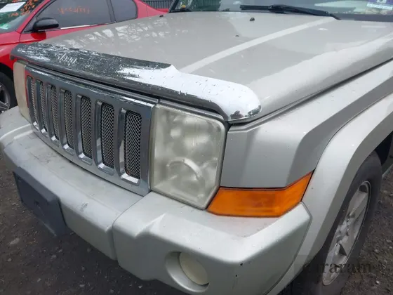 2008 Jeep Commander Sport