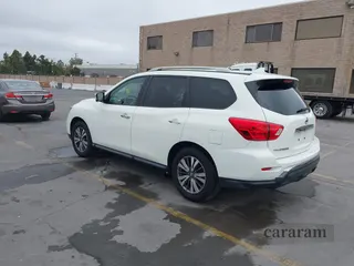 2020 Nissan Pathfinder SL